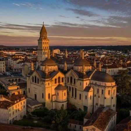 Studio Moderne Et Cosy Avec Balcon Et Parking Apartman Périgueux Kültér fotó