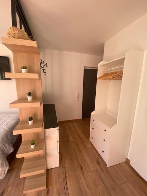 Studio Moderne Et Cosy Avec Balcon Et Parking Apartman Périgueux Kültér fotó