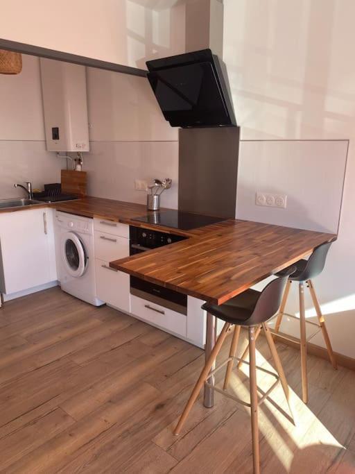 Studio Moderne Et Cosy Avec Balcon Et Parking Apartman Périgueux Kültér fotó